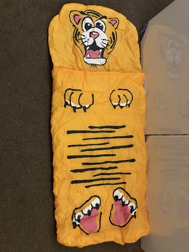 Vintage kids tiger sleeping - vintage,
